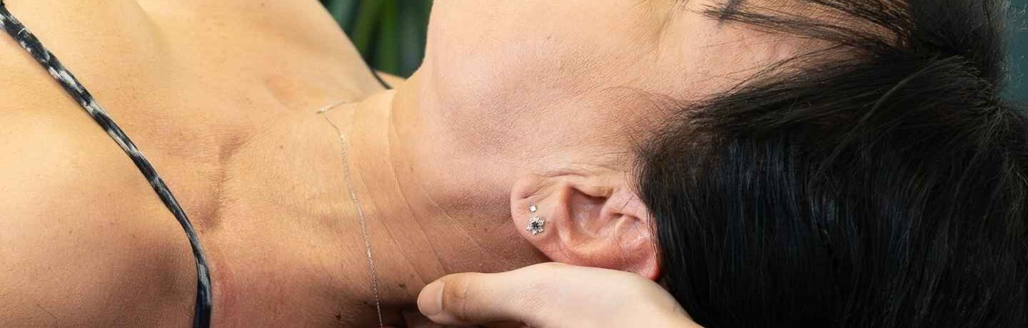 Migraines à Annecy : une solution naturelle et efficace grâce à  l’Ostéopathie