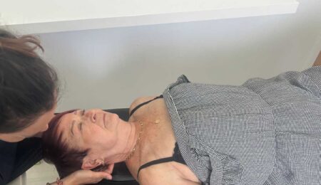 Douleurs cervicales du senior : soulager naturellement grâce à l’ostéopathie à Annecy.