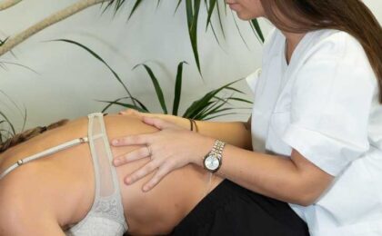 Comment l&rsquo;ostéopathie améliore le bien-être et la qualité de vie au travail